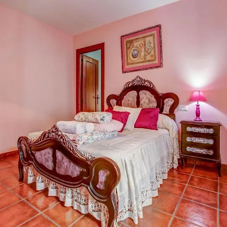Belvilla By Oyo Cortijo Rural Puerto Nuevo *